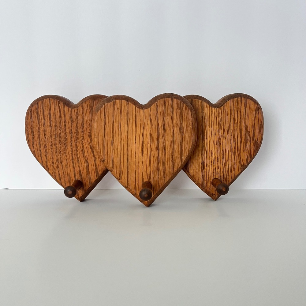 Vintage Oak Wood Triple Heart Wall Hook Rack Peg Hanger Cottagecore Rustic Brown